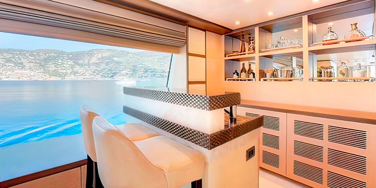 Аренда мега яхты Benetti Crystal 140 - Nela во Франции